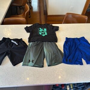Under Armour Boys Bundle (XS)